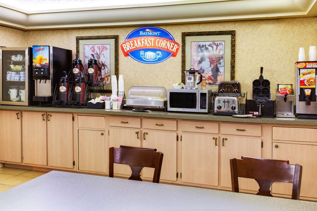 Baymont By Wyndham Lake City Facilities photo